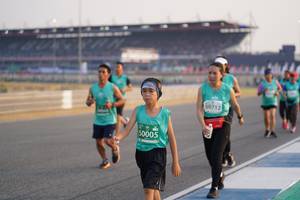 BIB: 50712, 005
                            <button type="button" onclick="openModal(10511560)" class="btn btn-primary btn-sm float-right btn-popup" data-toggle="modal" data-target=".modal-high-quality">
                        <i class="fas fa-shopping-cart"></i> Add to Cart
                    </button>
                                            <button type="button" onclick="isThisMe(10511560, true)" class="btn btn-success btn-sm float-right btn-popup btn-isme hidden" data-toggle="tooltip" data-placement="bottom" title="นี่คือรูปของคุณใช่ไหม คลิกที่นี่เพื่อเอาเข้าอัลบั้ม">
                        <i class="fas fa-plus"></i> Add to album
                    </button>
                    <button type="button" onclick="isThisMe(10511560, false)" class="btn btn-warning btn-sm float-right btn-popup btn-isnotme hidden">
                        <i class="fas fa-ban"></i> Remove from album
                    </button>