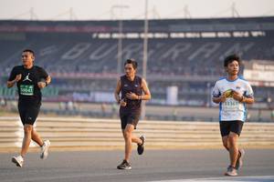 BIB: 0041, 53361
                            <button type="button" onclick="openModal(10506391)" class="btn btn-primary btn-sm float-right btn-popup" data-toggle="modal" data-target=".modal-high-quality">
                        <i class="fas fa-shopping-cart"></i> Add to Cart
                    </button>
                                            <button type="button" onclick="isThisMe(10506391, true)" class="btn btn-success btn-sm float-right btn-popup btn-isme hidden" data-toggle="tooltip" data-placement="bottom" title="นี่คือรูปของคุณใช่ไหม คลิกที่นี่เพื่อเอาเข้าอัลบั้ม">
                        <i class="fas fa-plus"></i> Add to album
                    </button>
                    <button type="button" onclick="isThisMe(10506391, false)" class="btn btn-warning btn-sm float-right btn-popup btn-isnotme hidden">
                        <i class="fas fa-ban"></i> Remove from album
                    </button>