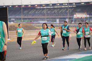 BIB: 1019, 53253
                            <button type="button" onclick="openModal(10519697)" class="btn btn-primary btn-sm float-right btn-popup" data-toggle="modal" data-target=".modal-high-quality">
                        <i class="fas fa-shopping-cart"></i> Add to Cart
                    </button>
                                            <button type="button" onclick="isThisMe(10519697, true)" class="btn btn-success btn-sm float-right btn-popup btn-isme hidden" data-toggle="tooltip" data-placement="bottom" title="นี่คือรูปของคุณใช่ไหม คลิกที่นี่เพื่อเอาเข้าอัลบั้ม">
                        <i class="fas fa-plus"></i> Add to album
                    </button>
                    <button type="button" onclick="isThisMe(10519697, false)" class="btn btn-warning btn-sm float-right btn-popup btn-isnotme hidden">
                        <i class="fas fa-ban"></i> Remove from album
                    </button>