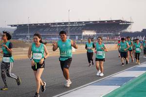 BIB: 0320, 50701, 52285, 1015
                            <button type="button" onclick="openModal(10512397)" class="btn btn-primary btn-sm float-right btn-popup" data-toggle="modal" data-target=".modal-high-quality">
                        <i class="fas fa-shopping-cart"></i> Add to Cart
                    </button>
                                            <button type="button" onclick="isThisMe(10512397, true)" class="btn btn-success btn-sm float-right btn-popup btn-isme hidden" data-toggle="tooltip" data-placement="bottom" title="นี่คือรูปของคุณใช่ไหม คลิกที่นี่เพื่อเอาเข้าอัลบั้ม">
                        <i class="fas fa-plus"></i> Add to album
                    </button>
                    <button type="button" onclick="isThisMe(10512397, false)" class="btn btn-warning btn-sm float-right btn-popup btn-isnotme hidden">
                        <i class="fas fa-ban"></i> Remove from album
                    </button>