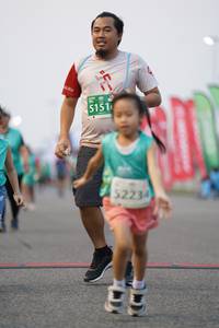 BIB: 5151, 2234
                            <button type="button" onclick="openModal(10523279)" class="btn btn-primary btn-sm float-right btn-popup" data-toggle="modal" data-target=".modal-high-quality">
                        <i class="fas fa-shopping-cart"></i> Add to Cart
                    </button>
                                            <button type="button" onclick="isThisMe(10523279, true)" class="btn btn-success btn-sm float-right btn-popup btn-isme hidden" data-toggle="tooltip" data-placement="bottom" title="นี่คือรูปของคุณใช่ไหม คลิกที่นี่เพื่อเอาเข้าอัลบั้ม">
                        <i class="fas fa-plus"></i> Add to album
                    </button>
                    <button type="button" onclick="isThisMe(10523279, false)" class="btn btn-warning btn-sm float-right btn-popup btn-isnotme hidden">
                        <i class="fas fa-ban"></i> Remove from album
                    </button>
