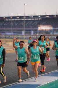 BIB: 70262, 51569
                            <button type="button" onclick="openModal(10514487)" class="btn btn-primary btn-sm float-right btn-popup" data-toggle="modal" data-target=".modal-high-quality">
                        <i class="fas fa-shopping-cart"></i> Add to Cart
                    </button>
                                            <button type="button" onclick="isThisMe(10514487, true)" class="btn btn-success btn-sm float-right btn-popup btn-isme hidden" data-toggle="tooltip" data-placement="bottom" title="นี่คือรูปของคุณใช่ไหม คลิกที่นี่เพื่อเอาเข้าอัลบั้ม">
                        <i class="fas fa-plus"></i> Add to album
                    </button>
                    <button type="button" onclick="isThisMe(10514487, false)" class="btn btn-warning btn-sm float-right btn-popup btn-isnotme hidden">
                        <i class="fas fa-ban"></i> Remove from album
                    </button>