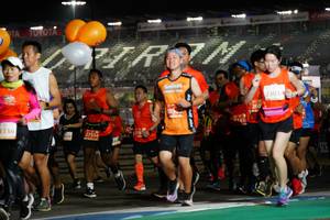 BIB: 260, 3336, 218, 27534
                            <button type="button" onclick="openModal(11260220)" class="btn btn-primary btn-sm float-right btn-popup" data-toggle="modal" data-target=".modal-high-quality">
                        <i class="fas fa-shopping-cart"></i> Add to Cart
                    </button>
                                            <button type="button" onclick="isThisMe(11260220, true)" class="btn btn-success btn-sm float-right btn-popup btn-isme hidden" data-toggle="tooltip" data-placement="bottom" title="นี่คือรูปของคุณใช่ไหม คลิกที่นี่เพื่อเอาเข้าอัลบั้ม">
                        <i class="fas fa-plus"></i> Add to album
                    </button>
                    <button type="button" onclick="isThisMe(11260220, false)" class="btn btn-warning btn-sm float-right btn-popup btn-isnotme hidden">
                        <i class="fas fa-ban"></i> Remove from album
                    </button>