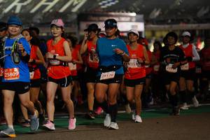 BIB: 2353, 25809, 29176
                            <button type="button" onclick="openModal(11303724)" class="btn btn-primary btn-sm float-right btn-popup" data-toggle="modal" data-target=".modal-high-quality">
                        <i class="fas fa-shopping-cart"></i> Add to Cart
                    </button>
                                            <button type="button" onclick="isThisMe(11303724, true)" class="btn btn-success btn-sm float-right btn-popup btn-isme hidden" data-toggle="tooltip" data-placement="bottom" title="นี่คือรูปของคุณใช่ไหม คลิกที่นี่เพื่อเอาเข้าอัลบั้ม">
                        <i class="fas fa-plus"></i> Add to album
                    </button>
                    <button type="button" onclick="isThisMe(11303724, false)" class="btn btn-warning btn-sm float-right btn-popup btn-isnotme hidden">
                        <i class="fas fa-ban"></i> Remove from album
                    </button>