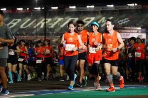 BIB: 0791, 2351, 24115
                            <button type="button" onclick="openModal(11272183)" class="btn btn-primary btn-sm float-right btn-popup" data-toggle="modal" data-target=".modal-high-quality">
                        <i class="fas fa-shopping-cart"></i> Add to Cart
                    </button>
                                            <button type="button" onclick="isThisMe(11272183, true)" class="btn btn-success btn-sm float-right btn-popup btn-isme hidden" data-toggle="tooltip" data-placement="bottom" title="นี่คือรูปของคุณใช่ไหม คลิกที่นี่เพื่อเอาเข้าอัลบั้ม">
                        <i class="fas fa-plus"></i> Add to album
                    </button>
                    <button type="button" onclick="isThisMe(11272183, false)" class="btn btn-warning btn-sm float-right btn-popup btn-isnotme hidden">
                        <i class="fas fa-ban"></i> Remove from album
                    </button>