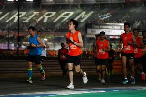 BIB: 26239, 20174, 636, 2220, 206
                            <button type="button" onclick="openModal(11250217)" class="btn btn-primary btn-sm float-right btn-popup" data-toggle="modal" data-target=".modal-high-quality">
                        <i class="fas fa-shopping-cart"></i> Add to Cart
                    </button>
                                            <button type="button" onclick="isThisMe(11250217, true)" class="btn btn-success btn-sm float-right btn-popup btn-isme hidden" data-toggle="tooltip" data-placement="bottom" title="นี่คือรูปของคุณใช่ไหม คลิกที่นี่เพื่อเอาเข้าอัลบั้ม">
                        <i class="fas fa-plus"></i> Add to album
                    </button>
                    <button type="button" onclick="isThisMe(11250217, false)" class="btn btn-warning btn-sm float-right btn-popup btn-isnotme hidden">
                        <i class="fas fa-ban"></i> Remove from album
                    </button>