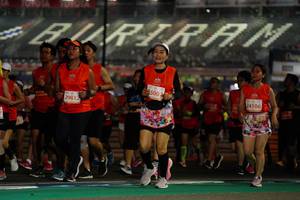 BIB: 1010, 72227, 500, 24106, 29812
                            <button type="button" onclick="openModal(11322545)" class="btn btn-primary btn-sm float-right btn-popup" data-toggle="modal" data-target=".modal-high-quality">
                        <i class="fas fa-shopping-cart"></i> Add to Cart
                    </button>
                                            <button type="button" onclick="isThisMe(11322545, true)" class="btn btn-success btn-sm float-right btn-popup btn-isme hidden" data-toggle="tooltip" data-placement="bottom" title="นี่คือรูปของคุณใช่ไหม คลิกที่นี่เพื่อเอาเข้าอัลบั้ม">
                        <i class="fas fa-plus"></i> Add to album
                    </button>
                    <button type="button" onclick="isThisMe(11322545, false)" class="btn btn-warning btn-sm float-right btn-popup btn-isnotme hidden">
                        <i class="fas fa-ban"></i> Remove from album
                    </button>