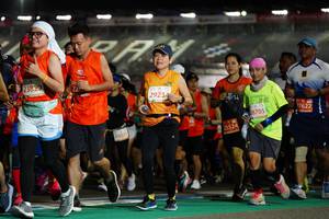 BIB: 23829, 29234, 7622, 28705, 2302, 25524
                            <button type="button" onclick="openModal(11300592)" class="btn btn-primary btn-sm float-right btn-popup" data-toggle="modal" data-target=".modal-high-quality">
                        <i class="fas fa-shopping-cart"></i> Add to Cart
                    </button>
                                            <button type="button" onclick="isThisMe(11300592, true)" class="btn btn-success btn-sm float-right btn-popup btn-isme hidden" data-toggle="tooltip" data-placement="bottom" title="นี่คือรูปของคุณใช่ไหม คลิกที่นี่เพื่อเอาเข้าอัลบั้ม">
                        <i class="fas fa-plus"></i> Add to album
                    </button>
                    <button type="button" onclick="isThisMe(11300592, false)" class="btn btn-warning btn-sm float-right btn-popup btn-isnotme hidden">
                        <i class="fas fa-ban"></i> Remove from album
                    </button>