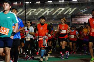 BIB: 26472, 24653, 275, 82932
                            <button type="button" onclick="openModal(11314783)" class="btn btn-primary btn-sm float-right btn-popup" data-toggle="modal" data-target=".modal-high-quality">
                        <i class="fas fa-shopping-cart"></i> Add to Cart
                    </button>
                                            <button type="button" onclick="isThisMe(11314783, true)" class="btn btn-success btn-sm float-right btn-popup btn-isme hidden" data-toggle="tooltip" data-placement="bottom" title="นี่คือรูปของคุณใช่ไหม คลิกที่นี่เพื่อเอาเข้าอัลบั้ม">
                        <i class="fas fa-plus"></i> Add to album
                    </button>
                    <button type="button" onclick="isThisMe(11314783, false)" class="btn btn-warning btn-sm float-right btn-popup btn-isnotme hidden">
                        <i class="fas fa-ban"></i> Remove from album
                    </button>