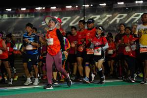 BIB: 24741, 5039, 276, 250, 22759, 295, 28063, 27417
                            <button type="button" onclick="openModal(11317539)" class="btn btn-primary btn-sm float-right btn-popup" data-toggle="modal" data-target=".modal-high-quality">
                        <i class="fas fa-shopping-cart"></i> Add to Cart
                    </button>
                                            <button type="button" onclick="isThisMe(11317539, true)" class="btn btn-success btn-sm float-right btn-popup btn-isme hidden" data-toggle="tooltip" data-placement="bottom" title="นี่คือรูปของคุณใช่ไหม คลิกที่นี่เพื่อเอาเข้าอัลบั้ม">
                        <i class="fas fa-plus"></i> Add to album
                    </button>
                    <button type="button" onclick="isThisMe(11317539, false)" class="btn btn-warning btn-sm float-right btn-popup btn-isnotme hidden">
                        <i class="fas fa-ban"></i> Remove from album
                    </button>