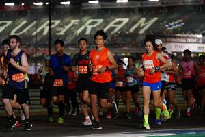 BIB: 23056, 25830, 206, 22290, 27008, 27454
                            <button type="button" onclick="openModal(11251173)" class="btn btn-primary btn-sm float-right btn-popup" data-toggle="modal" data-target=".modal-high-quality">
                        <i class="fas fa-shopping-cart"></i> Add to Cart
                    </button>
                                            <button type="button" onclick="isThisMe(11251173, true)" class="btn btn-success btn-sm float-right btn-popup btn-isme hidden" data-toggle="tooltip" data-placement="bottom" title="นี่คือรูปของคุณใช่ไหม คลิกที่นี่เพื่อเอาเข้าอัลบั้ม">
                        <i class="fas fa-plus"></i> Add to album
                    </button>
                    <button type="button" onclick="isThisMe(11251173, false)" class="btn btn-warning btn-sm float-right btn-popup btn-isnotme hidden">
                        <i class="fas fa-ban"></i> Remove from album
                    </button>