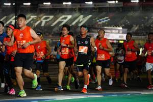 BIB: 223, 2612, 20116, 21071, 27276, 829, 26780
                            <button type="button" onclick="openModal(11249365)" class="btn btn-primary btn-sm float-right btn-popup" data-toggle="modal" data-target=".modal-high-quality">
                        <i class="fas fa-shopping-cart"></i> Add to Cart
                    </button>
                                            <button type="button" onclick="isThisMe(11249365, true)" class="btn btn-success btn-sm float-right btn-popup btn-isme hidden" data-toggle="tooltip" data-placement="bottom" title="นี่คือรูปของคุณใช่ไหม คลิกที่นี่เพื่อเอาเข้าอัลบั้ม">
                        <i class="fas fa-plus"></i> Add to album
                    </button>
                    <button type="button" onclick="isThisMe(11249365, false)" class="btn btn-warning btn-sm float-right btn-popup btn-isnotme hidden">
                        <i class="fas fa-ban"></i> Remove from album
                    </button>