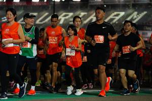 BIB: 27752, 21747, 2713, 2765, 29512, 476, 071
                            <button type="button" onclick="openModal(11321876)" class="btn btn-primary btn-sm float-right btn-popup" data-toggle="modal" data-target=".modal-high-quality">
                        <i class="fas fa-shopping-cart"></i> Add to Cart
                    </button>
                                            <button type="button" onclick="isThisMe(11321876, true)" class="btn btn-success btn-sm float-right btn-popup btn-isme hidden" data-toggle="tooltip" data-placement="bottom" title="นี่คือรูปของคุณใช่ไหม คลิกที่นี่เพื่อเอาเข้าอัลบั้ม">
                        <i class="fas fa-plus"></i> Add to album
                    </button>
                    <button type="button" onclick="isThisMe(11321876, false)" class="btn btn-warning btn-sm float-right btn-popup btn-isnotme hidden">
                        <i class="fas fa-ban"></i> Remove from album
                    </button>