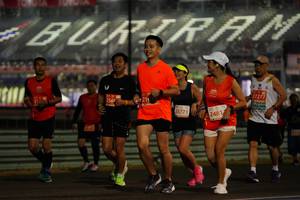 BIB: 27277, 256, 23771, 2481
                            <button type="button" onclick="openModal(11325171)" class="btn btn-primary btn-sm float-right btn-popup" data-toggle="modal" data-target=".modal-high-quality">
                        <i class="fas fa-shopping-cart"></i> Add to Cart
                    </button>
                                            <button type="button" onclick="isThisMe(11325171, true)" class="btn btn-success btn-sm float-right btn-popup btn-isme hidden" data-toggle="tooltip" data-placement="bottom" title="นี่คือรูปของคุณใช่ไหม คลิกที่นี่เพื่อเอาเข้าอัลบั้ม">
                        <i class="fas fa-plus"></i> Add to album
                    </button>
                    <button type="button" onclick="isThisMe(11325171, false)" class="btn btn-warning btn-sm float-right btn-popup btn-isnotme hidden">
                        <i class="fas fa-ban"></i> Remove from album
                    </button>