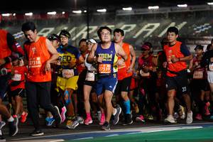 BIB: 27318, 27539, 29663, 28021, 045, 593
                            <button type="button" onclick="openModal(11259936)" class="btn btn-primary btn-sm float-right btn-popup" data-toggle="modal" data-target=".modal-high-quality">
                        <i class="fas fa-shopping-cart"></i> Add to Cart
                    </button>
                                            <button type="button" onclick="isThisMe(11259936, true)" class="btn btn-success btn-sm float-right btn-popup btn-isme hidden" data-toggle="tooltip" data-placement="bottom" title="นี่คือรูปของคุณใช่ไหม คลิกที่นี่เพื่อเอาเข้าอัลบั้ม">
                        <i class="fas fa-plus"></i> Add to album
                    </button>
                    <button type="button" onclick="isThisMe(11259936, false)" class="btn btn-warning btn-sm float-right btn-popup btn-isnotme hidden">
                        <i class="fas fa-ban"></i> Remove from album
                    </button>