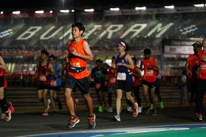 BIB: 2639, 29119
                            <button type="button" onclick="openModal(11250644)" class="btn btn-primary btn-sm float-right btn-popup" data-toggle="modal" data-target=".modal-high-quality">
                        <i class="fas fa-shopping-cart"></i> Add to Cart
                    </button>
                                            <button type="button" onclick="isThisMe(11250644, true)" class="btn btn-success btn-sm float-right btn-popup btn-isme hidden" data-toggle="tooltip" data-placement="bottom" title="นี่คือรูปของคุณใช่ไหม คลิกที่นี่เพื่อเอาเข้าอัลบั้ม">
                        <i class="fas fa-plus"></i> Add to album
                    </button>
                    <button type="button" onclick="isThisMe(11250644, false)" class="btn btn-warning btn-sm float-right btn-popup btn-isnotme hidden">
                        <i class="fas fa-ban"></i> Remove from album
                    </button>