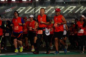 BIB: 2746, 22679, 196, 27873, 24064, 26723, 82133
                            <button type="button" onclick="openModal(11318291)" class="btn btn-primary btn-sm float-right btn-popup" data-toggle="modal" data-target=".modal-high-quality">
                        <i class="fas fa-shopping-cart"></i> Add to Cart
                    </button>
                                            <button type="button" onclick="isThisMe(11318291, true)" class="btn btn-success btn-sm float-right btn-popup btn-isme hidden" data-toggle="tooltip" data-placement="bottom" title="นี่คือรูปของคุณใช่ไหม คลิกที่นี่เพื่อเอาเข้าอัลบั้ม">
                        <i class="fas fa-plus"></i> Add to album
                    </button>
                    <button type="button" onclick="isThisMe(11318291, false)" class="btn btn-warning btn-sm float-right btn-popup btn-isnotme hidden">
                        <i class="fas fa-ban"></i> Remove from album
                    </button>