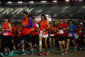 BIB: 22379, 81994, 29367, 23014, 25809
                            <button type="button" onclick="openModal(11303166)" class="btn btn-primary btn-sm float-right btn-popup" data-toggle="modal" data-target=".modal-high-quality">
                        <i class="fas fa-shopping-cart"></i> Add to Cart
                    </button>
                                            <button type="button" onclick="isThisMe(11303166, true)" class="btn btn-success btn-sm float-right btn-popup btn-isme hidden" data-toggle="tooltip" data-placement="bottom" title="นี่คือรูปของคุณใช่ไหม คลิกที่นี่เพื่อเอาเข้าอัลบั้ม">
                        <i class="fas fa-plus"></i> Add to album
                    </button>
                    <button type="button" onclick="isThisMe(11303166, false)" class="btn btn-warning btn-sm float-right btn-popup btn-isnotme hidden">
                        <i class="fas fa-ban"></i> Remove from album
                    </button>