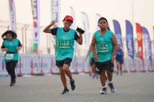 BIB: 51808, 51802
                            <button type="button" onclick="openModal(10556774)" class="btn btn-primary btn-sm float-right btn-popup" data-toggle="modal" data-target=".modal-high-quality">
                        <i class="fas fa-shopping-cart"></i> Add to Cart
                    </button>
                                            <button type="button" onclick="isThisMe(10556774, true)" class="btn btn-success btn-sm float-right btn-popup btn-isme hidden" data-toggle="tooltip" data-placement="bottom" title="นี่คือรูปของคุณใช่ไหม คลิกที่นี่เพื่อเอาเข้าอัลบั้ม">
                        <i class="fas fa-plus"></i> Add to album
                    </button>
                    <button type="button" onclick="isThisMe(10556774, false)" class="btn btn-warning btn-sm float-right btn-popup btn-isnotme hidden">
                        <i class="fas fa-ban"></i> Remove from album
                    </button>