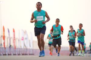 BIB: 51121, 197
                            <button type="button" onclick="openModal(10554662)" class="btn btn-primary btn-sm float-right btn-popup" data-toggle="modal" data-target=".modal-high-quality">
                        <i class="fas fa-shopping-cart"></i> Add to Cart
                    </button>
                                            <button type="button" onclick="isThisMe(10554662, true)" class="btn btn-success btn-sm float-right btn-popup btn-isme hidden" data-toggle="tooltip" data-placement="bottom" title="นี่คือรูปของคุณใช่ไหม คลิกที่นี่เพื่อเอาเข้าอัลบั้ม">
                        <i class="fas fa-plus"></i> Add to album
                    </button>
                    <button type="button" onclick="isThisMe(10554662, false)" class="btn btn-warning btn-sm float-right btn-popup btn-isnotme hidden">
                        <i class="fas fa-ban"></i> Remove from album
                    </button>