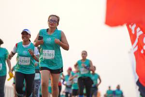 BIB: 1103, 52507
                            <button type="button" onclick="openModal(10555063)" class="btn btn-primary btn-sm float-right btn-popup" data-toggle="modal" data-target=".modal-high-quality">
                        <i class="fas fa-shopping-cart"></i> Add to Cart
                    </button>
                                            <button type="button" onclick="isThisMe(10555063, true)" class="btn btn-success btn-sm float-right btn-popup btn-isme hidden" data-toggle="tooltip" data-placement="bottom" title="นี่คือรูปของคุณใช่ไหม คลิกที่นี่เพื่อเอาเข้าอัลบั้ม">
                        <i class="fas fa-plus"></i> Add to album
                    </button>
                    <button type="button" onclick="isThisMe(10555063, false)" class="btn btn-warning btn-sm float-right btn-popup btn-isnotme hidden">
                        <i class="fas fa-ban"></i> Remove from album
                    </button>