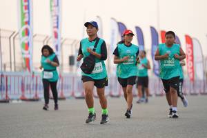 BIB: 51802, 703
                            <button type="button" onclick="openModal(10556769)" class="btn btn-primary btn-sm float-right btn-popup" data-toggle="modal" data-target=".modal-high-quality">
                        <i class="fas fa-shopping-cart"></i> Add to Cart
                    </button>
                                            <button type="button" onclick="isThisMe(10556769, true)" class="btn btn-success btn-sm float-right btn-popup btn-isme hidden" data-toggle="tooltip" data-placement="bottom" title="นี่คือรูปของคุณใช่ไหม คลิกที่นี่เพื่อเอาเข้าอัลบั้ม">
                        <i class="fas fa-plus"></i> Add to album
                    </button>
                    <button type="button" onclick="isThisMe(10556769, false)" class="btn btn-warning btn-sm float-right btn-popup btn-isnotme hidden">
                        <i class="fas fa-ban"></i> Remove from album
                    </button>