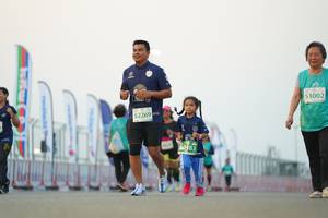 BIB: 53002, 52269, 30383
                            <button type="button" onclick="openModal(10558629)" class="btn btn-primary btn-sm float-right btn-popup" data-toggle="modal" data-target=".modal-high-quality">
                        <i class="fas fa-shopping-cart"></i> Add to Cart
                    </button>
                                            <button type="button" onclick="isThisMe(10558629, true)" class="btn btn-success btn-sm float-right btn-popup btn-isme hidden" data-toggle="tooltip" data-placement="bottom" title="นี่คือรูปของคุณใช่ไหม คลิกที่นี่เพื่อเอาเข้าอัลบั้ม">
                        <i class="fas fa-plus"></i> Add to album
                    </button>
                    <button type="button" onclick="isThisMe(10558629, false)" class="btn btn-warning btn-sm float-right btn-popup btn-isnotme hidden">
                        <i class="fas fa-ban"></i> Remove from album
                    </button>