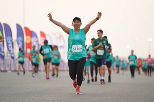 BIB: 1109
                            <button type="button" onclick="openModal(10556605)" class="btn btn-primary btn-sm float-right btn-popup" data-toggle="modal" data-target=".modal-high-quality">
                        <i class="fas fa-shopping-cart"></i> Add to Cart
                    </button>
                                            <button type="button" onclick="isThisMe(10556605, true)" class="btn btn-success btn-sm float-right btn-popup btn-isme hidden" data-toggle="tooltip" data-placement="bottom" title="นี่คือรูปของคุณใช่ไหม คลิกที่นี่เพื่อเอาเข้าอัลบั้ม">
                        <i class="fas fa-plus"></i> Add to album
                    </button>
                    <button type="button" onclick="isThisMe(10556605, false)" class="btn btn-warning btn-sm float-right btn-popup btn-isnotme hidden">
                        <i class="fas fa-ban"></i> Remove from album
                    </button>