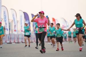 BIB: 50316, 1512
                            <button type="button" onclick="openModal(10556629)" class="btn btn-primary btn-sm float-right btn-popup" data-toggle="modal" data-target=".modal-high-quality">
                        <i class="fas fa-shopping-cart"></i> Add to Cart
                    </button>
                                            <button type="button" onclick="isThisMe(10556629, true)" class="btn btn-success btn-sm float-right btn-popup btn-isme hidden" data-toggle="tooltip" data-placement="bottom" title="นี่คือรูปของคุณใช่ไหม คลิกที่นี่เพื่อเอาเข้าอัลบั้ม">
                        <i class="fas fa-plus"></i> Add to album
                    </button>
                    <button type="button" onclick="isThisMe(10556629, false)" class="btn btn-warning btn-sm float-right btn-popup btn-isnotme hidden">
                        <i class="fas fa-ban"></i> Remove from album
                    </button>