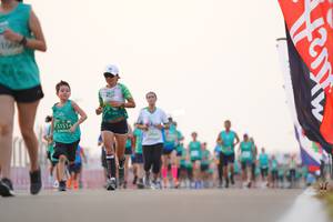 BIB: 1060, 51514
                            <button type="button" onclick="openModal(10555271)" class="btn btn-primary btn-sm float-right btn-popup" data-toggle="modal" data-target=".modal-high-quality">
                        <i class="fas fa-shopping-cart"></i> Add to Cart
                    </button>
                                            <button type="button" onclick="isThisMe(10555271, true)" class="btn btn-success btn-sm float-right btn-popup btn-isme hidden" data-toggle="tooltip" data-placement="bottom" title="นี่คือรูปของคุณใช่ไหม คลิกที่นี่เพื่อเอาเข้าอัลบั้ม">
                        <i class="fas fa-plus"></i> Add to album
                    </button>
                    <button type="button" onclick="isThisMe(10555271, false)" class="btn btn-warning btn-sm float-right btn-popup btn-isnotme hidden">
                        <i class="fas fa-ban"></i> Remove from album
                    </button>