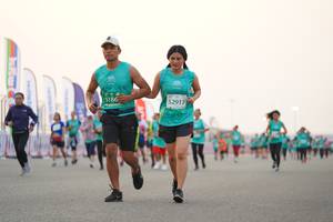 BIB: 5186, 52917
                            <button type="button" onclick="openModal(10556566)" class="btn btn-primary btn-sm float-right btn-popup" data-toggle="modal" data-target=".modal-high-quality">
                        <i class="fas fa-shopping-cart"></i> Add to Cart
                    </button>
                                            <button type="button" onclick="isThisMe(10556566, true)" class="btn btn-success btn-sm float-right btn-popup btn-isme hidden" data-toggle="tooltip" data-placement="bottom" title="นี่คือรูปของคุณใช่ไหม คลิกที่นี่เพื่อเอาเข้าอัลบั้ม">
                        <i class="fas fa-plus"></i> Add to album
                    </button>
                    <button type="button" onclick="isThisMe(10556566, false)" class="btn btn-warning btn-sm float-right btn-popup btn-isnotme hidden">
                        <i class="fas fa-ban"></i> Remove from album
                    </button>