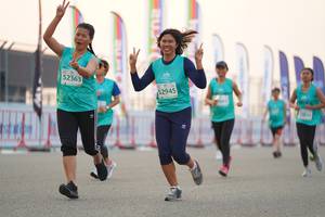 BIB: 52363, 2945
                            <button type="button" onclick="openModal(10556502)" class="btn btn-primary btn-sm float-right btn-popup" data-toggle="modal" data-target=".modal-high-quality">
                        <i class="fas fa-shopping-cart"></i> Add to Cart
                    </button>
                                            <button type="button" onclick="isThisMe(10556502, true)" class="btn btn-success btn-sm float-right btn-popup btn-isme hidden" data-toggle="tooltip" data-placement="bottom" title="นี่คือรูปของคุณใช่ไหม คลิกที่นี่เพื่อเอาเข้าอัลบั้ม">
                        <i class="fas fa-plus"></i> Add to album
                    </button>
                    <button type="button" onclick="isThisMe(10556502, false)" class="btn btn-warning btn-sm float-right btn-popup btn-isnotme hidden">
                        <i class="fas fa-ban"></i> Remove from album
                    </button>