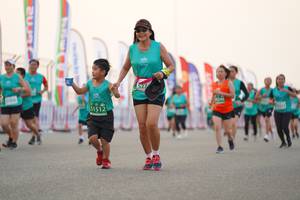 BIB: 51512
                            <button type="button" onclick="openModal(10556639)" class="btn btn-primary btn-sm float-right btn-popup" data-toggle="modal" data-target=".modal-high-quality">
                        <i class="fas fa-shopping-cart"></i> Add to Cart
                    </button>
                                            <button type="button" onclick="isThisMe(10556639, true)" class="btn btn-success btn-sm float-right btn-popup btn-isme hidden" data-toggle="tooltip" data-placement="bottom" title="นี่คือรูปของคุณใช่ไหม คลิกที่นี่เพื่อเอาเข้าอัลบั้ม">
                        <i class="fas fa-plus"></i> Add to album
                    </button>
                    <button type="button" onclick="isThisMe(10556639, false)" class="btn btn-warning btn-sm float-right btn-popup btn-isnotme hidden">
                        <i class="fas fa-ban"></i> Remove from album
                    </button>