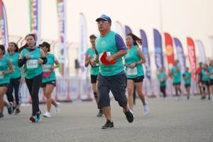 BIB: 52643
                            <button type="button" onclick="openModal(10556713)" class="btn btn-primary btn-sm float-right btn-popup" data-toggle="modal" data-target=".modal-high-quality">
                        <i class="fas fa-shopping-cart"></i> Add to Cart
                    </button>
                                            <button type="button" onclick="isThisMe(10556713, true)" class="btn btn-success btn-sm float-right btn-popup btn-isme hidden" data-toggle="tooltip" data-placement="bottom" title="นี่คือรูปของคุณใช่ไหม คลิกที่นี่เพื่อเอาเข้าอัลบั้ม">
                        <i class="fas fa-plus"></i> Add to album
                    </button>
                    <button type="button" onclick="isThisMe(10556713, false)" class="btn btn-warning btn-sm float-right btn-popup btn-isnotme hidden">
                        <i class="fas fa-ban"></i> Remove from album
                    </button>