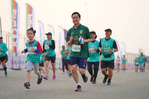 BIB: 53074
                            <button type="button" onclick="openModal(10556600)" class="btn btn-primary btn-sm float-right btn-popup" data-toggle="modal" data-target=".modal-high-quality">
                        <i class="fas fa-shopping-cart"></i> Add to Cart
                    </button>
                                            <button type="button" onclick="isThisMe(10556600, true)" class="btn btn-success btn-sm float-right btn-popup btn-isme hidden" data-toggle="tooltip" data-placement="bottom" title="นี่คือรูปของคุณใช่ไหม คลิกที่นี่เพื่อเอาเข้าอัลบั้ม">
                        <i class="fas fa-plus"></i> Add to album
                    </button>
                    <button type="button" onclick="isThisMe(10556600, false)" class="btn btn-warning btn-sm float-right btn-popup btn-isnotme hidden">
                        <i class="fas fa-ban"></i> Remove from album
                    </button>