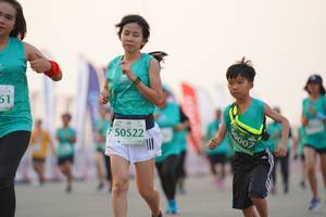 BIB: 007, 50522
                            <button type="button" onclick="openModal(10556803)" class="btn btn-primary btn-sm float-right btn-popup" data-toggle="modal" data-target=".modal-high-quality">
                        <i class="fas fa-shopping-cart"></i> Add to Cart
                    </button>
                                            <button type="button" onclick="isThisMe(10556803, true)" class="btn btn-success btn-sm float-right btn-popup btn-isme hidden" data-toggle="tooltip" data-placement="bottom" title="นี่คือรูปของคุณใช่ไหม คลิกที่นี่เพื่อเอาเข้าอัลบั้ม">
                        <i class="fas fa-plus"></i> Add to album
                    </button>
                    <button type="button" onclick="isThisMe(10556803, false)" class="btn btn-warning btn-sm float-right btn-popup btn-isnotme hidden">
                        <i class="fas fa-ban"></i> Remove from album
                    </button>