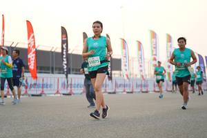 BIB: 1075
                            <button type="button" onclick="openModal(10556550)" class="btn btn-primary btn-sm float-right btn-popup" data-toggle="modal" data-target=".modal-high-quality">
                        <i class="fas fa-shopping-cart"></i> Add to Cart
                    </button>
                                            <button type="button" onclick="isThisMe(10556550, true)" class="btn btn-success btn-sm float-right btn-popup btn-isme hidden" data-toggle="tooltip" data-placement="bottom" title="นี่คือรูปของคุณใช่ไหม คลิกที่นี่เพื่อเอาเข้าอัลบั้ม">
                        <i class="fas fa-plus"></i> Add to album
                    </button>
                    <button type="button" onclick="isThisMe(10556550, false)" class="btn btn-warning btn-sm float-right btn-popup btn-isnotme hidden">
                        <i class="fas fa-ban"></i> Remove from album
                    </button>