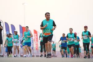 BIB: 50450
                            <button type="button" onclick="openModal(10556902)" class="btn btn-primary btn-sm float-right btn-popup" data-toggle="modal" data-target=".modal-high-quality">
                        <i class="fas fa-shopping-cart"></i> Add to Cart
                    </button>
                                            <button type="button" onclick="isThisMe(10556902, true)" class="btn btn-success btn-sm float-right btn-popup btn-isme hidden" data-toggle="tooltip" data-placement="bottom" title="นี่คือรูปของคุณใช่ไหม คลิกที่นี่เพื่อเอาเข้าอัลบั้ม">
                        <i class="fas fa-plus"></i> Add to album
                    </button>
                    <button type="button" onclick="isThisMe(10556902, false)" class="btn btn-warning btn-sm float-right btn-popup btn-isnotme hidden">
                        <i class="fas fa-ban"></i> Remove from album
                    </button>