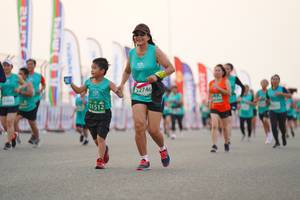 BIB: 2746, 1512
                            <button type="button" onclick="openModal(10556640)" class="btn btn-primary btn-sm float-right btn-popup" data-toggle="modal" data-target=".modal-high-quality">
                        <i class="fas fa-shopping-cart"></i> Add to Cart
                    </button>
                                            <button type="button" onclick="isThisMe(10556640, true)" class="btn btn-success btn-sm float-right btn-popup btn-isme hidden" data-toggle="tooltip" data-placement="bottom" title="นี่คือรูปของคุณใช่ไหม คลิกที่นี่เพื่อเอาเข้าอัลบั้ม">
                        <i class="fas fa-plus"></i> Add to album
                    </button>
                    <button type="button" onclick="isThisMe(10556640, false)" class="btn btn-warning btn-sm float-right btn-popup btn-isnotme hidden">
                        <i class="fas fa-ban"></i> Remove from album
                    </button>