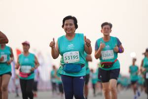 BIB: 53195, 52682
                            <button type="button" onclick="openModal(10556118)" class="btn btn-primary btn-sm float-right btn-popup" data-toggle="modal" data-target=".modal-high-quality">
                        <i class="fas fa-shopping-cart"></i> Add to Cart
                    </button>
                                            <button type="button" onclick="isThisMe(10556118, true)" class="btn btn-success btn-sm float-right btn-popup btn-isme hidden" data-toggle="tooltip" data-placement="bottom" title="นี่คือรูปของคุณใช่ไหม คลิกที่นี่เพื่อเอาเข้าอัลบั้ม">
                        <i class="fas fa-plus"></i> Add to album
                    </button>
                    <button type="button" onclick="isThisMe(10556118, false)" class="btn btn-warning btn-sm float-right btn-popup btn-isnotme hidden">
                        <i class="fas fa-ban"></i> Remove from album
                    </button>