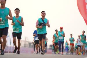 BIB: 0183, 51586
                            <button type="button" onclick="openModal(10554780)" class="btn btn-primary btn-sm float-right btn-popup" data-toggle="modal" data-target=".modal-high-quality">
                        <i class="fas fa-shopping-cart"></i> Add to Cart
                    </button>
                                            <button type="button" onclick="isThisMe(10554780, true)" class="btn btn-success btn-sm float-right btn-popup btn-isme hidden" data-toggle="tooltip" data-placement="bottom" title="นี่คือรูปของคุณใช่ไหม คลิกที่นี่เพื่อเอาเข้าอัลบั้ม">
                        <i class="fas fa-plus"></i> Add to album
                    </button>
                    <button type="button" onclick="isThisMe(10554780, false)" class="btn btn-warning btn-sm float-right btn-popup btn-isnotme hidden">
                        <i class="fas fa-ban"></i> Remove from album
                    </button>