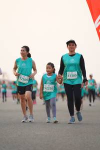 BIB: 51300, 52509, 52230
                            <button type="button" onclick="openModal(10555709)" class="btn btn-primary btn-sm float-right btn-popup" data-toggle="modal" data-target=".modal-high-quality">
                        <i class="fas fa-shopping-cart"></i> Add to Cart
                    </button>
                                            <button type="button" onclick="isThisMe(10555709, true)" class="btn btn-success btn-sm float-right btn-popup btn-isme hidden" data-toggle="tooltip" data-placement="bottom" title="นี่คือรูปของคุณใช่ไหม คลิกที่นี่เพื่อเอาเข้าอัลบั้ม">
                        <i class="fas fa-plus"></i> Add to album
                    </button>
                    <button type="button" onclick="isThisMe(10555709, false)" class="btn btn-warning btn-sm float-right btn-popup btn-isnotme hidden">
                        <i class="fas fa-ban"></i> Remove from album
                    </button>