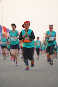 BIB: 53092, 50550, 2653
                            <button type="button" onclick="openModal(10556309)" class="btn btn-primary btn-sm float-right btn-popup" data-toggle="modal" data-target=".modal-high-quality">
                        <i class="fas fa-shopping-cart"></i> Add to Cart
                    </button>
                                            <button type="button" onclick="isThisMe(10556309, true)" class="btn btn-success btn-sm float-right btn-popup btn-isme hidden" data-toggle="tooltip" data-placement="bottom" title="นี่คือรูปของคุณใช่ไหม คลิกที่นี่เพื่อเอาเข้าอัลบั้ม">
                        <i class="fas fa-plus"></i> Add to album
                    </button>
                    <button type="button" onclick="isThisMe(10556309, false)" class="btn btn-warning btn-sm float-right btn-popup btn-isnotme hidden">
                        <i class="fas fa-ban"></i> Remove from album
                    </button>