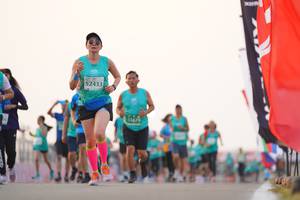 BIB: 52433, 1679
                            <button type="button" onclick="openModal(10555334)" class="btn btn-primary btn-sm float-right btn-popup" data-toggle="modal" data-target=".modal-high-quality">
                        <i class="fas fa-shopping-cart"></i> Add to Cart
                    </button>
                                            <button type="button" onclick="isThisMe(10555334, true)" class="btn btn-success btn-sm float-right btn-popup btn-isme hidden" data-toggle="tooltip" data-placement="bottom" title="นี่คือรูปของคุณใช่ไหม คลิกที่นี่เพื่อเอาเข้าอัลบั้ม">
                        <i class="fas fa-plus"></i> Add to album
                    </button>
                    <button type="button" onclick="isThisMe(10555334, false)" class="btn btn-warning btn-sm float-right btn-popup btn-isnotme hidden">
                        <i class="fas fa-ban"></i> Remove from album
                    </button>