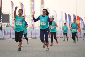 BIB: 52945, 52363
                            <button type="button" onclick="openModal(10556495)" class="btn btn-primary btn-sm float-right btn-popup" data-toggle="modal" data-target=".modal-high-quality">
                        <i class="fas fa-shopping-cart"></i> Add to Cart
                    </button>
                                            <button type="button" onclick="isThisMe(10556495, true)" class="btn btn-success btn-sm float-right btn-popup btn-isme hidden" data-toggle="tooltip" data-placement="bottom" title="นี่คือรูปของคุณใช่ไหม คลิกที่นี่เพื่อเอาเข้าอัลบั้ม">
                        <i class="fas fa-plus"></i> Add to album
                    </button>
                    <button type="button" onclick="isThisMe(10556495, false)" class="btn btn-warning btn-sm float-right btn-popup btn-isnotme hidden">
                        <i class="fas fa-ban"></i> Remove from album
                    </button>