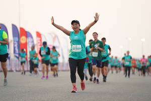 BIB: 1109
                            <button type="button" onclick="openModal(10556590)" class="btn btn-primary btn-sm float-right btn-popup" data-toggle="modal" data-target=".modal-high-quality">
                        <i class="fas fa-shopping-cart"></i> Add to Cart
                    </button>
                                            <button type="button" onclick="isThisMe(10556590, true)" class="btn btn-success btn-sm float-right btn-popup btn-isme hidden" data-toggle="tooltip" data-placement="bottom" title="นี่คือรูปของคุณใช่ไหม คลิกที่นี่เพื่อเอาเข้าอัลบั้ม">
                        <i class="fas fa-plus"></i> Add to album
                    </button>
                    <button type="button" onclick="isThisMe(10556590, false)" class="btn btn-warning btn-sm float-right btn-popup btn-isnotme hidden">
                        <i class="fas fa-ban"></i> Remove from album
                    </button>