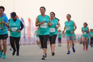 BIB: 076, 51072, 53341, 53297
                            <button type="button" onclick="openModal(10556231)" class="btn btn-primary btn-sm float-right btn-popup" data-toggle="modal" data-target=".modal-high-quality">
                        <i class="fas fa-shopping-cart"></i> Add to Cart
                    </button>
                                            <button type="button" onclick="isThisMe(10556231, true)" class="btn btn-success btn-sm float-right btn-popup btn-isme hidden" data-toggle="tooltip" data-placement="bottom" title="นี่คือรูปของคุณใช่ไหม คลิกที่นี่เพื่อเอาเข้าอัลบั้ม">
                        <i class="fas fa-plus"></i> Add to album
                    </button>
                    <button type="button" onclick="isThisMe(10556231, false)" class="btn btn-warning btn-sm float-right btn-popup btn-isnotme hidden">
                        <i class="fas fa-ban"></i> Remove from album
                    </button>