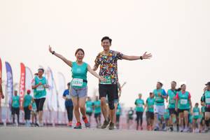 BIB: 52354
                            <button type="button" onclick="openModal(10557018)" class="btn btn-primary btn-sm float-right btn-popup" data-toggle="modal" data-target=".modal-high-quality">
                        <i class="fas fa-shopping-cart"></i> Add to Cart
                    </button>
                                            <button type="button" onclick="isThisMe(10557018, true)" class="btn btn-success btn-sm float-right btn-popup btn-isme hidden" data-toggle="tooltip" data-placement="bottom" title="นี่คือรูปของคุณใช่ไหม คลิกที่นี่เพื่อเอาเข้าอัลบั้ม">
                        <i class="fas fa-plus"></i> Add to album
                    </button>
                    <button type="button" onclick="isThisMe(10557018, false)" class="btn btn-warning btn-sm float-right btn-popup btn-isnotme hidden">
                        <i class="fas fa-ban"></i> Remove from album
                    </button>