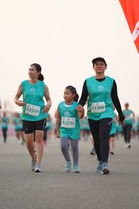 BIB: 1300, 52509, 52230
                            <button type="button" onclick="openModal(10555716)" class="btn btn-primary btn-sm float-right btn-popup" data-toggle="modal" data-target=".modal-high-quality">
                        <i class="fas fa-shopping-cart"></i> Add to Cart
                    </button>
                                            <button type="button" onclick="isThisMe(10555716, true)" class="btn btn-success btn-sm float-right btn-popup btn-isme hidden" data-toggle="tooltip" data-placement="bottom" title="นี่คือรูปของคุณใช่ไหม คลิกที่นี่เพื่อเอาเข้าอัลบั้ม">
                        <i class="fas fa-plus"></i> Add to album
                    </button>
                    <button type="button" onclick="isThisMe(10555716, false)" class="btn btn-warning btn-sm float-right btn-popup btn-isnotme hidden">
                        <i class="fas fa-ban"></i> Remove from album
                    </button>