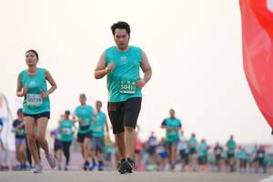 BIB: 50410, 0778
                            <button type="button" onclick="openModal(10556399)" class="btn btn-primary btn-sm float-right btn-popup" data-toggle="modal" data-target=".modal-high-quality">
                        <i class="fas fa-shopping-cart"></i> Add to Cart
                    </button>
                                            <button type="button" onclick="isThisMe(10556399, true)" class="btn btn-success btn-sm float-right btn-popup btn-isme hidden" data-toggle="tooltip" data-placement="bottom" title="นี่คือรูปของคุณใช่ไหม คลิกที่นี่เพื่อเอาเข้าอัลบั้ม">
                        <i class="fas fa-plus"></i> Add to album
                    </button>
                    <button type="button" onclick="isThisMe(10556399, false)" class="btn btn-warning btn-sm float-right btn-popup btn-isnotme hidden">
                        <i class="fas fa-ban"></i> Remove from album
                    </button>